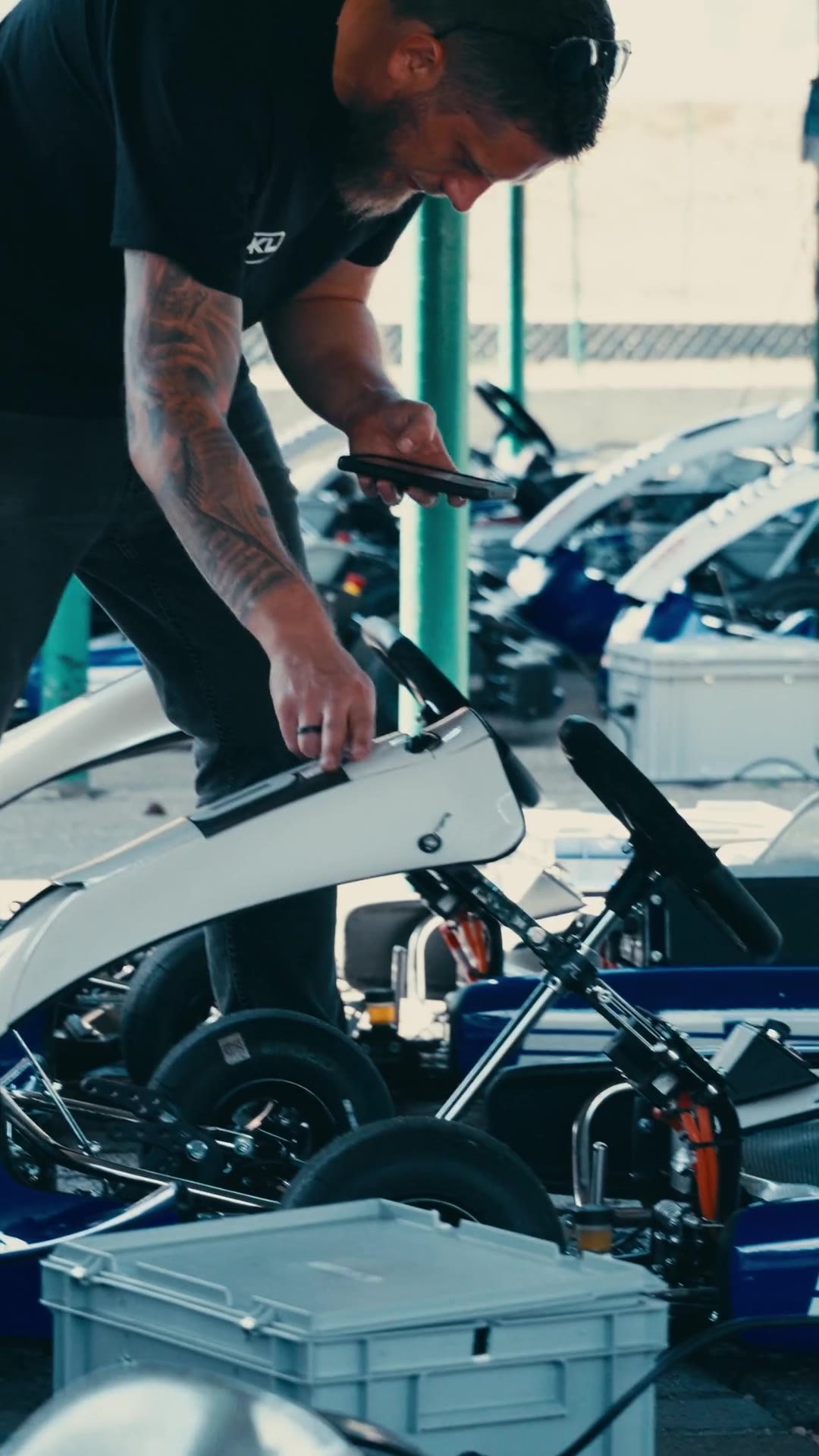 Standbild aus dem Film für Fat Karting League