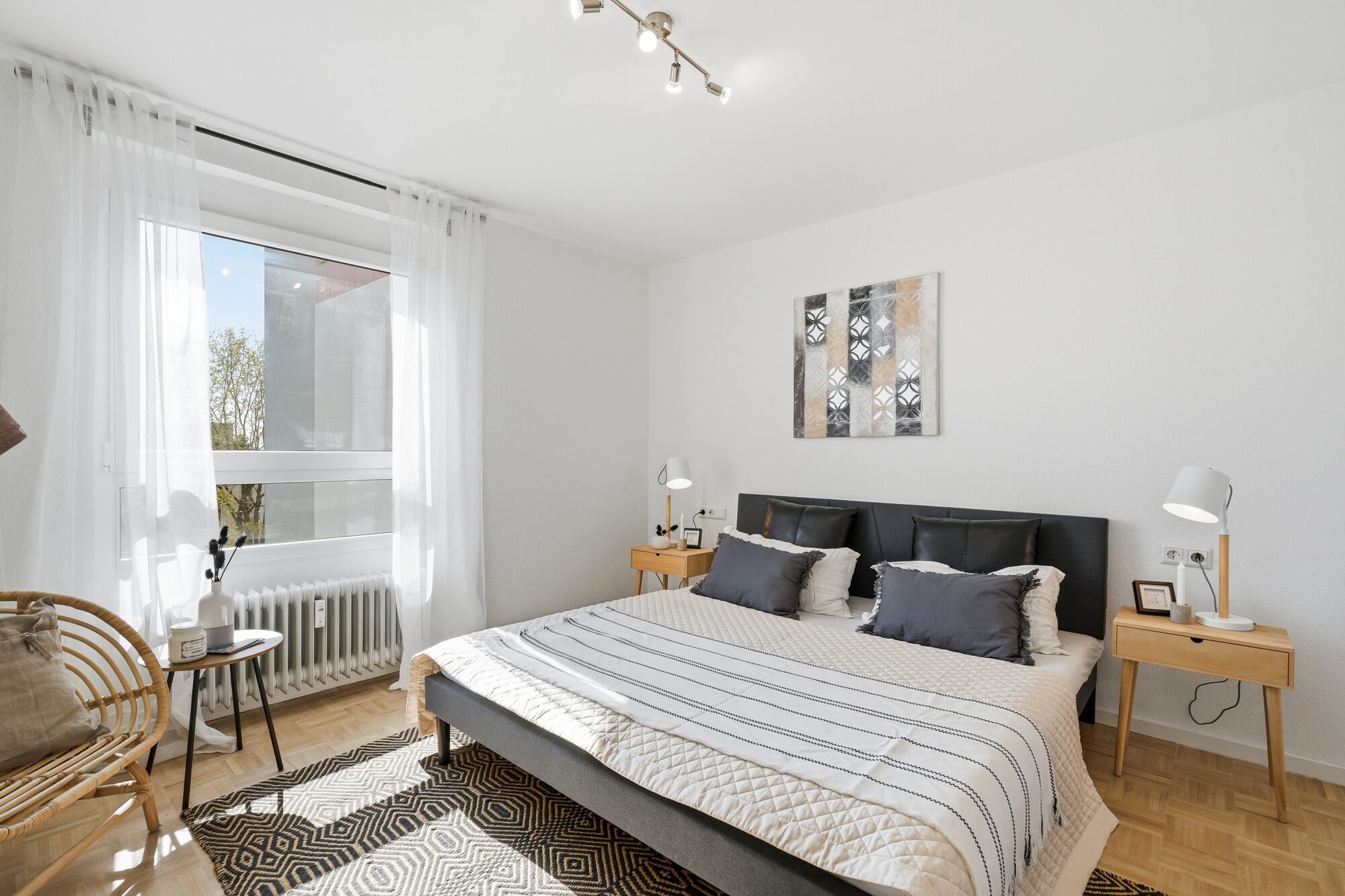 Helles Schlafzimmer – hochwertige Immobilienfotografie Stuttgart